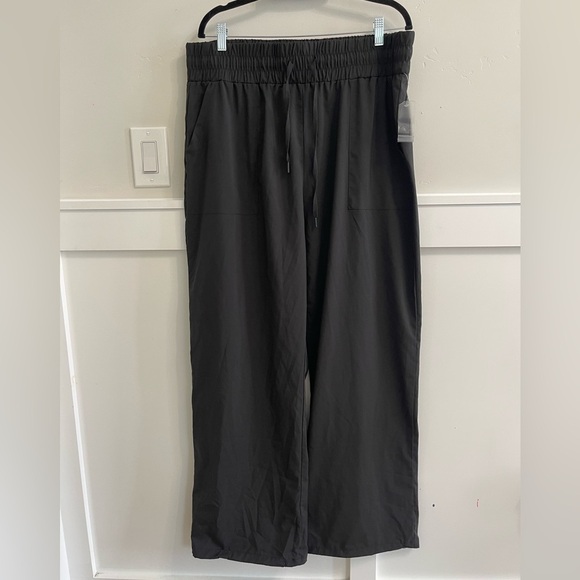 Woman’s Downtown Motion Light Weight Baggy Pants Size 3x NWT - Picture 2 of 4